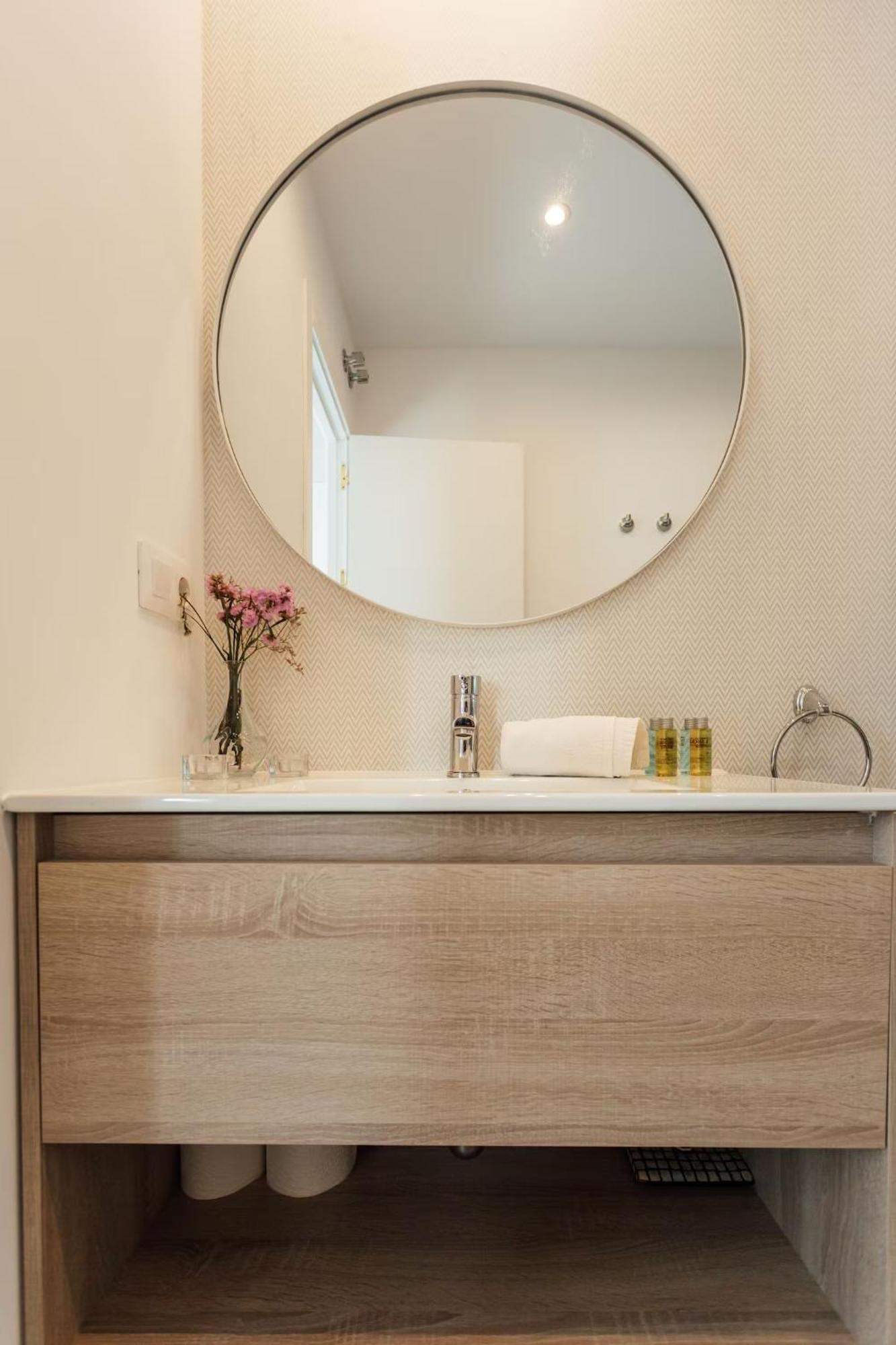 Апартаменти Reformed And Comfy- 2Bd 2Bth- Arenal Севілья Екстер'єр фото