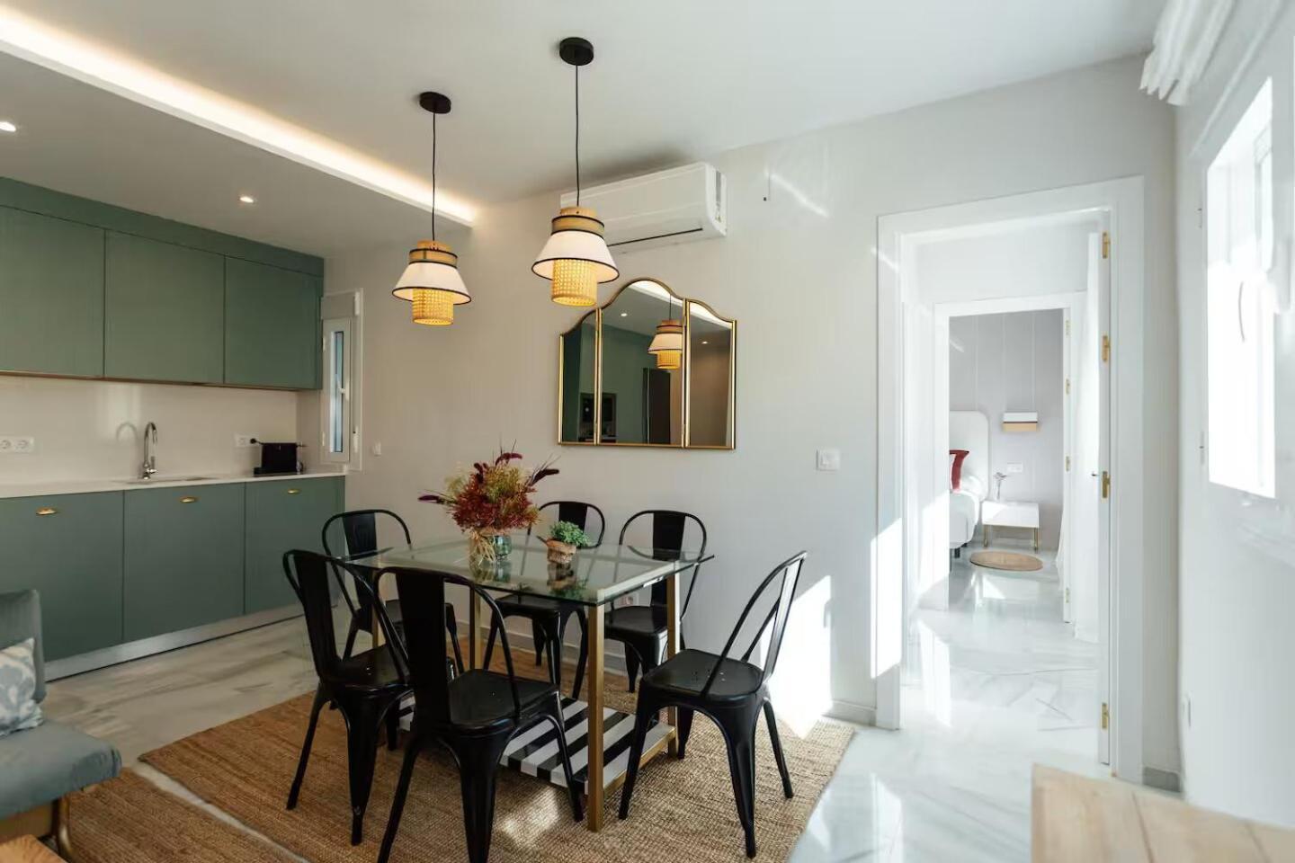 Апартаменти Reformed And Comfy- 2Bd 2Bth- Arenal Севілья Екстер'єр фото