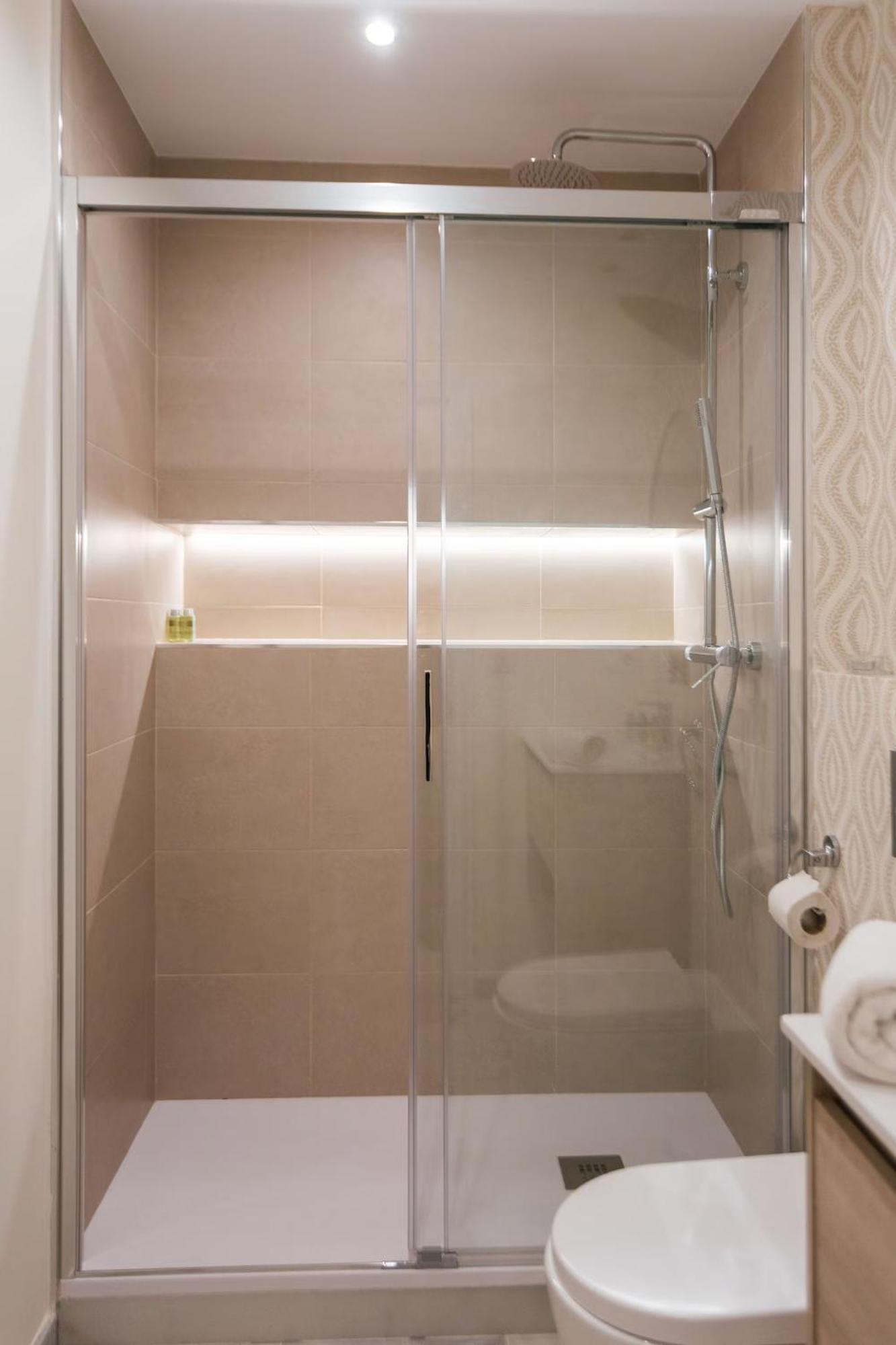 Апартаменти Reformed And Comfy- 2Bd 2Bth- Arenal Севілья Екстер'єр фото